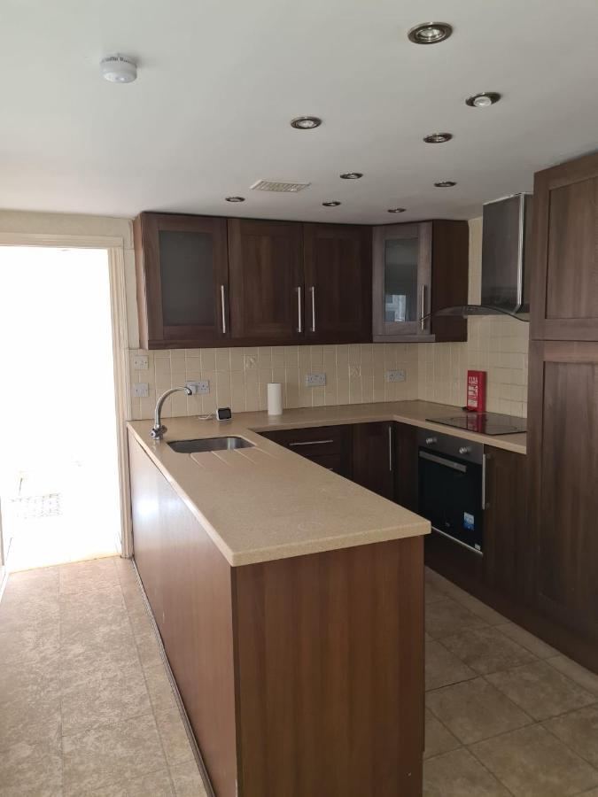 One Bedroom Apartment Dublin Bagian luar foto